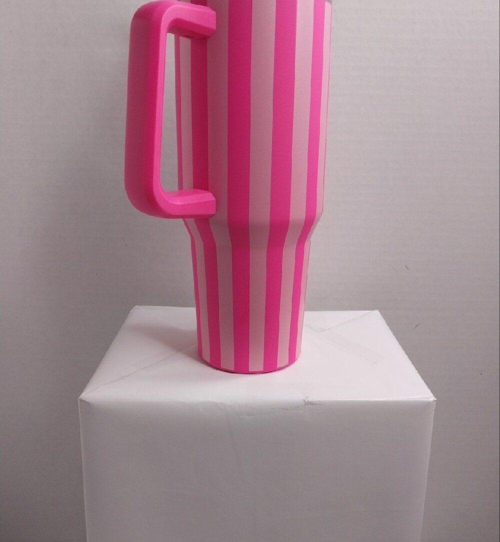Dolly Parton - 'I Beg Your Parton' Pink Striped Travel Mug 40oz.. Steel - Picture 4 of 6